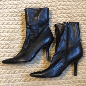 Dark brown Nine West heeled boots